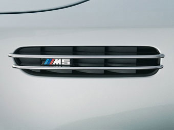   BMW M5   